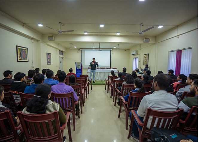 What to expect from corporate: Lenovo India General Manager discusses important insights with the students