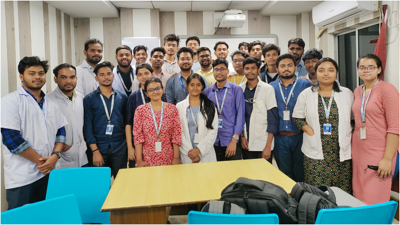 A learning experience at SSKM Hospital for 5th-year Bachelor of Medical Lab Technology students!