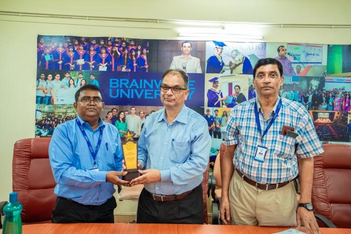 Brainware University signs MoU with Indian Association of Pharmaceutical Scientists and Technologists (IAPST)