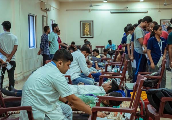 15-8-05-23-voluntary-blood-donation-camp