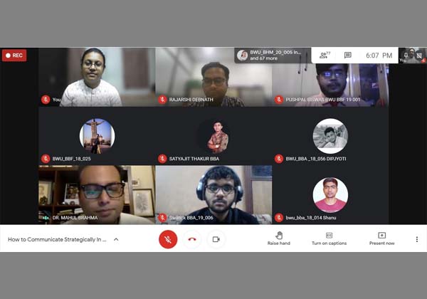 Communicate Strategically in the Corporate World